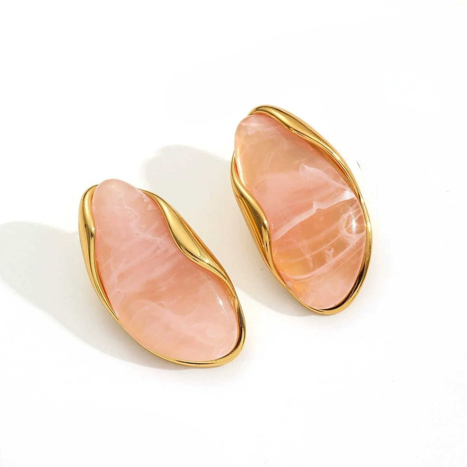 Blush Aura Sculpted Stud Earring