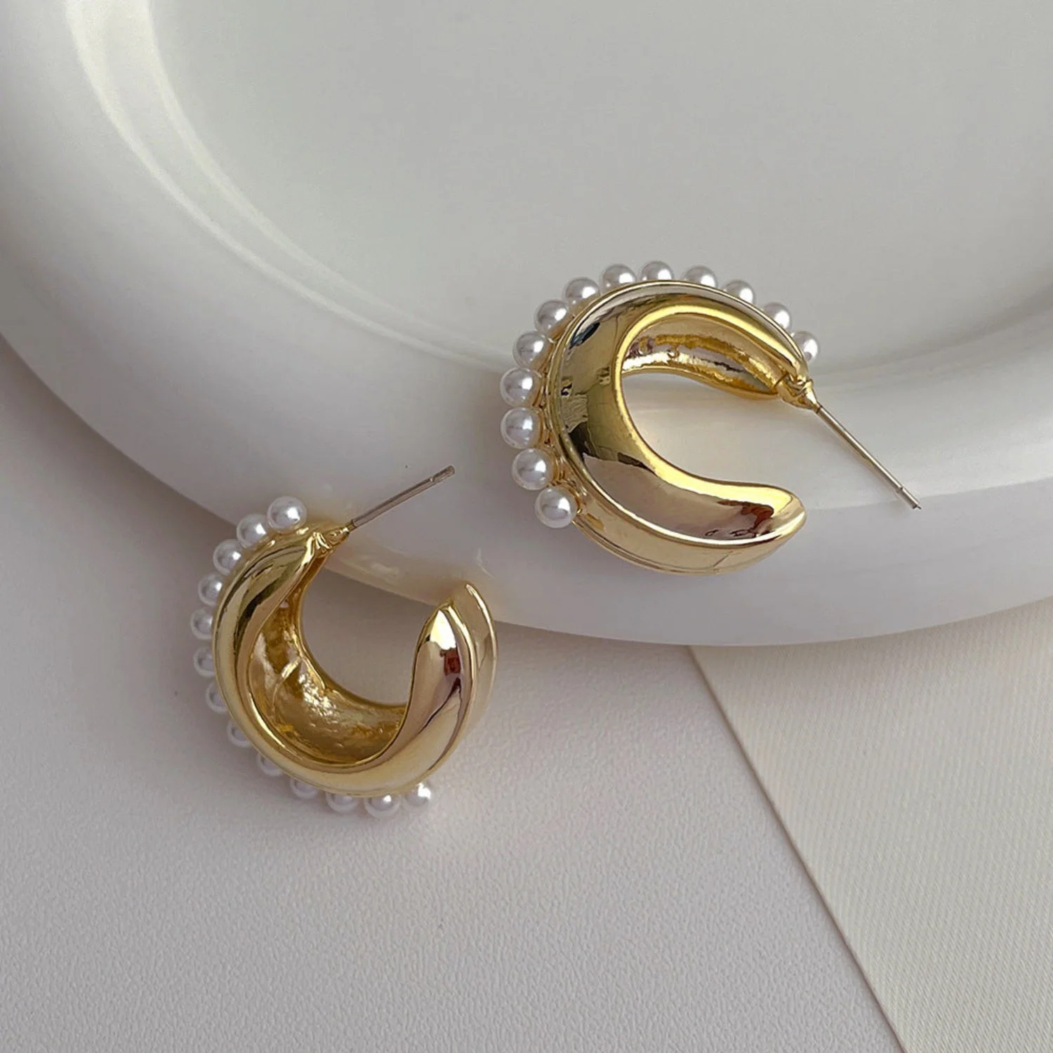 Gold Pin Earring