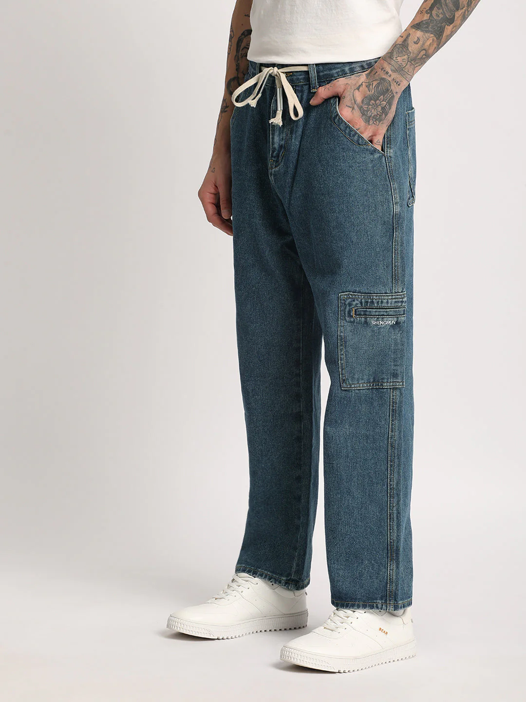 Men  Blue Solid Mid Rise Straight Fit Jeans
