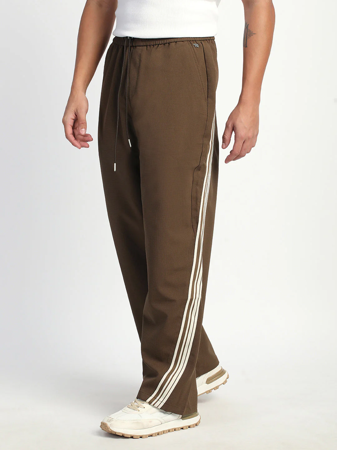 Men Brown Checked Straight Fit Trouser