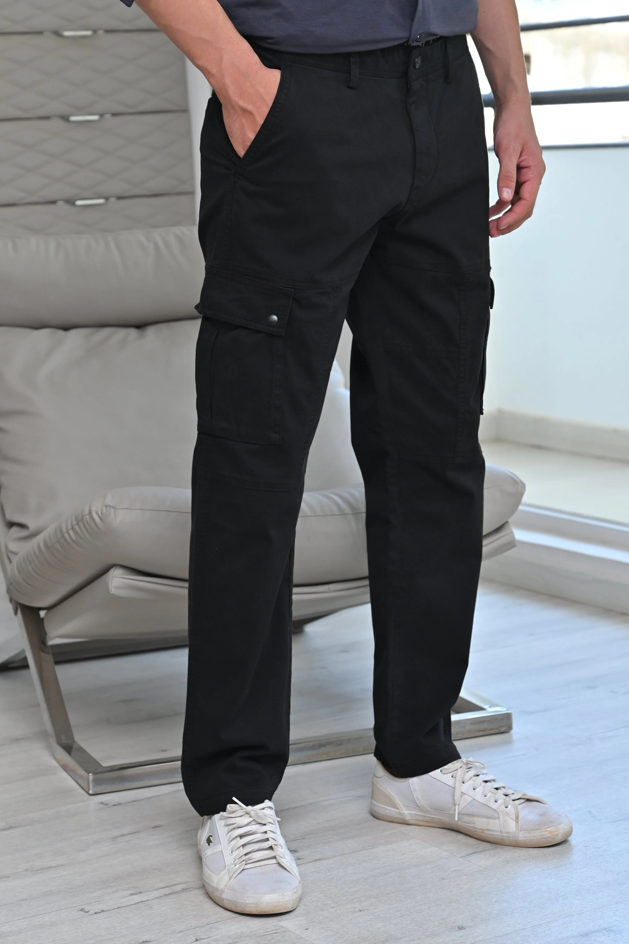 Men Corolla Detailed Cargo Trouser Black