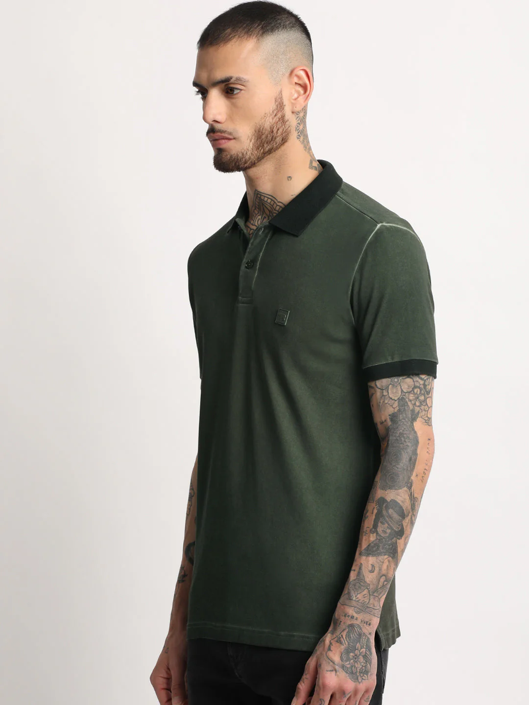 Men Green Solid Polo T-shirt - Image 3