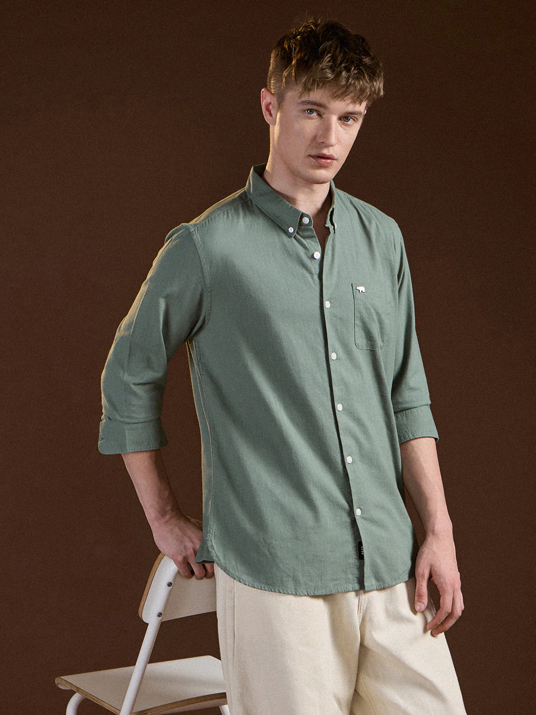 Men Green Solid Slim Fit Cotton Casual Shirt