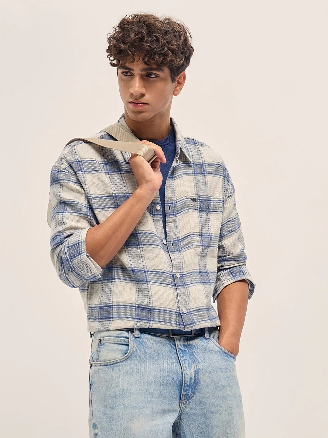 Men Grey and Cream Waffle Checked Textured Relaxed Fit Casual Shirt