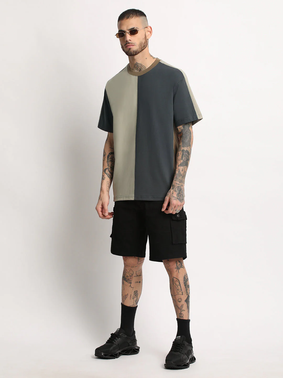 Men Grey Colourblocked Round Neck T-shirt - Image 5