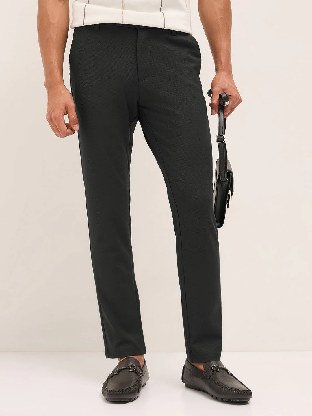 Men Grey Textured Polyester Blend Slim Fit Formal Trousers