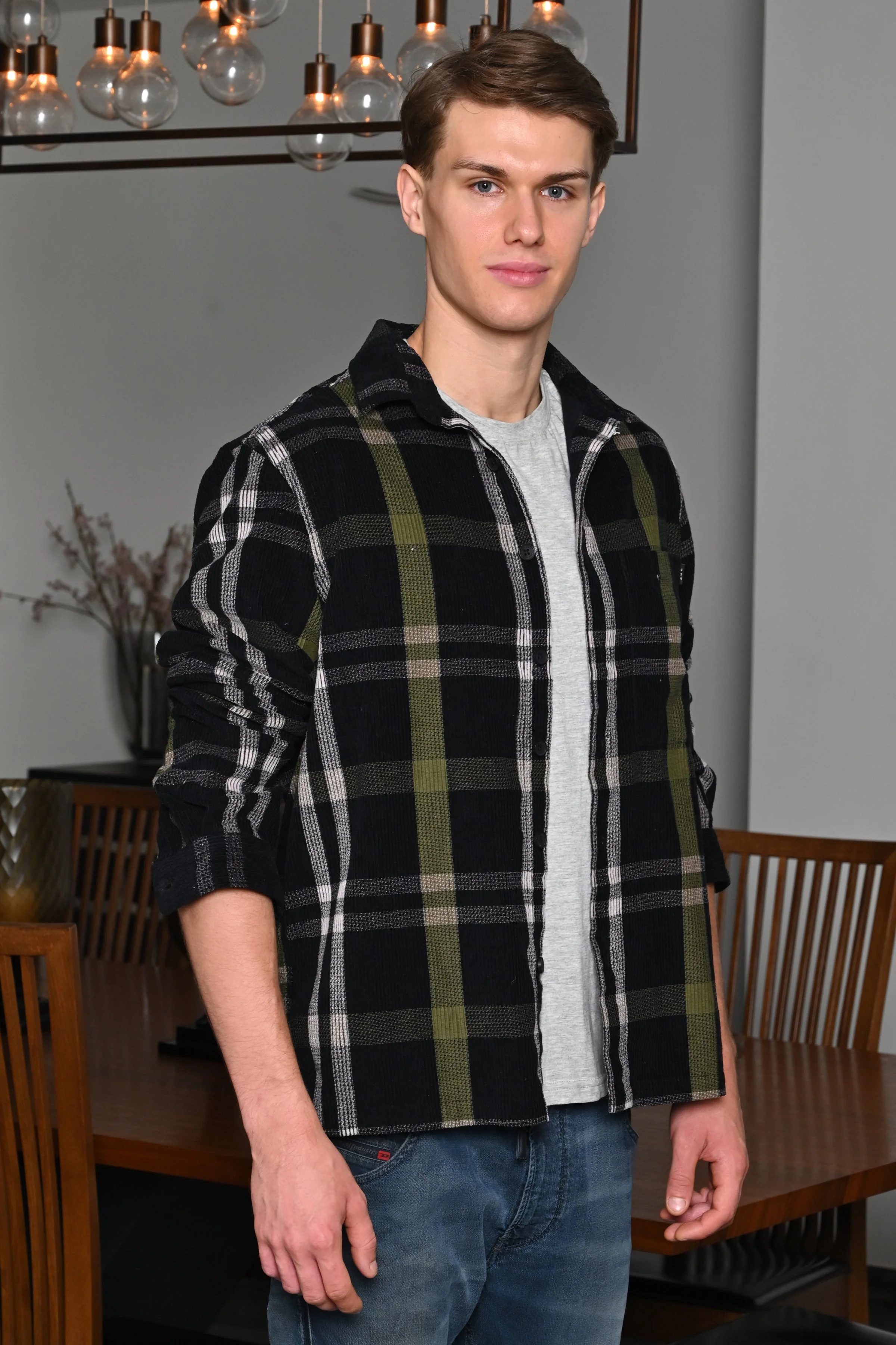 Men Hilliard Corduroy Check Overshirt Black