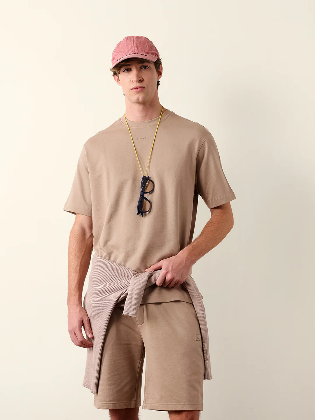 Men Pure Cotton Solid Round Neck Tshirt