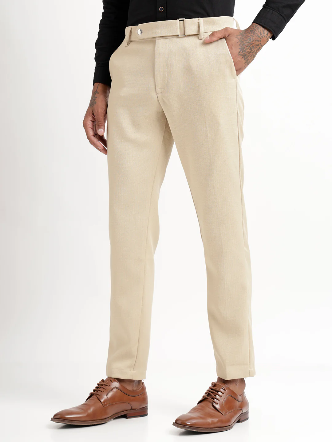Men Textured Slim Fit Trousers - Image 6