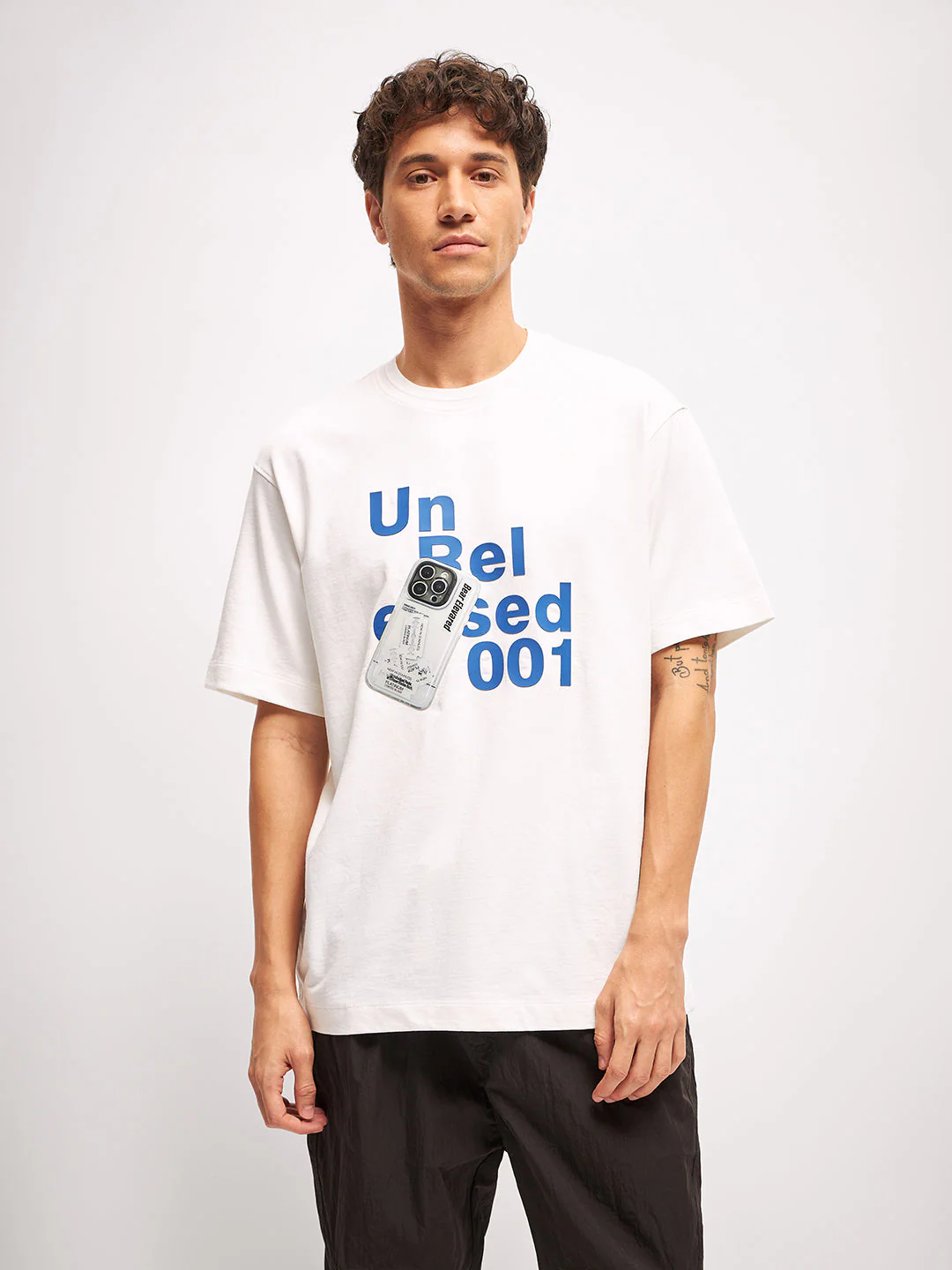 Men White Graphic Print Crew Neck T-Shirt