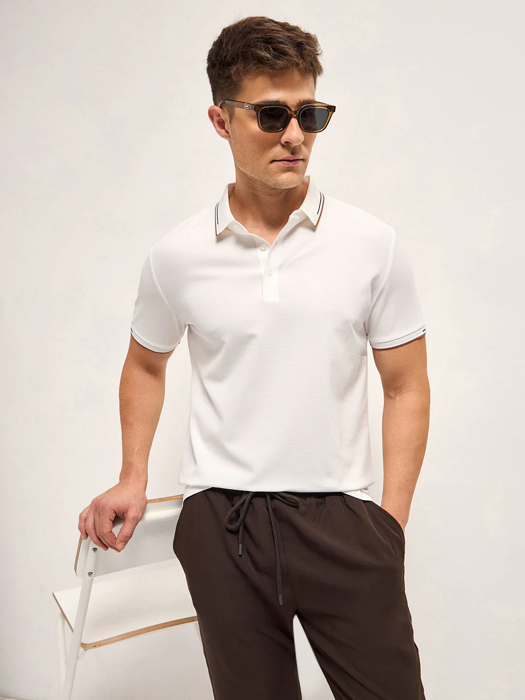 Men WhiteContrast Piping Slim Fit Polo T-shirt
