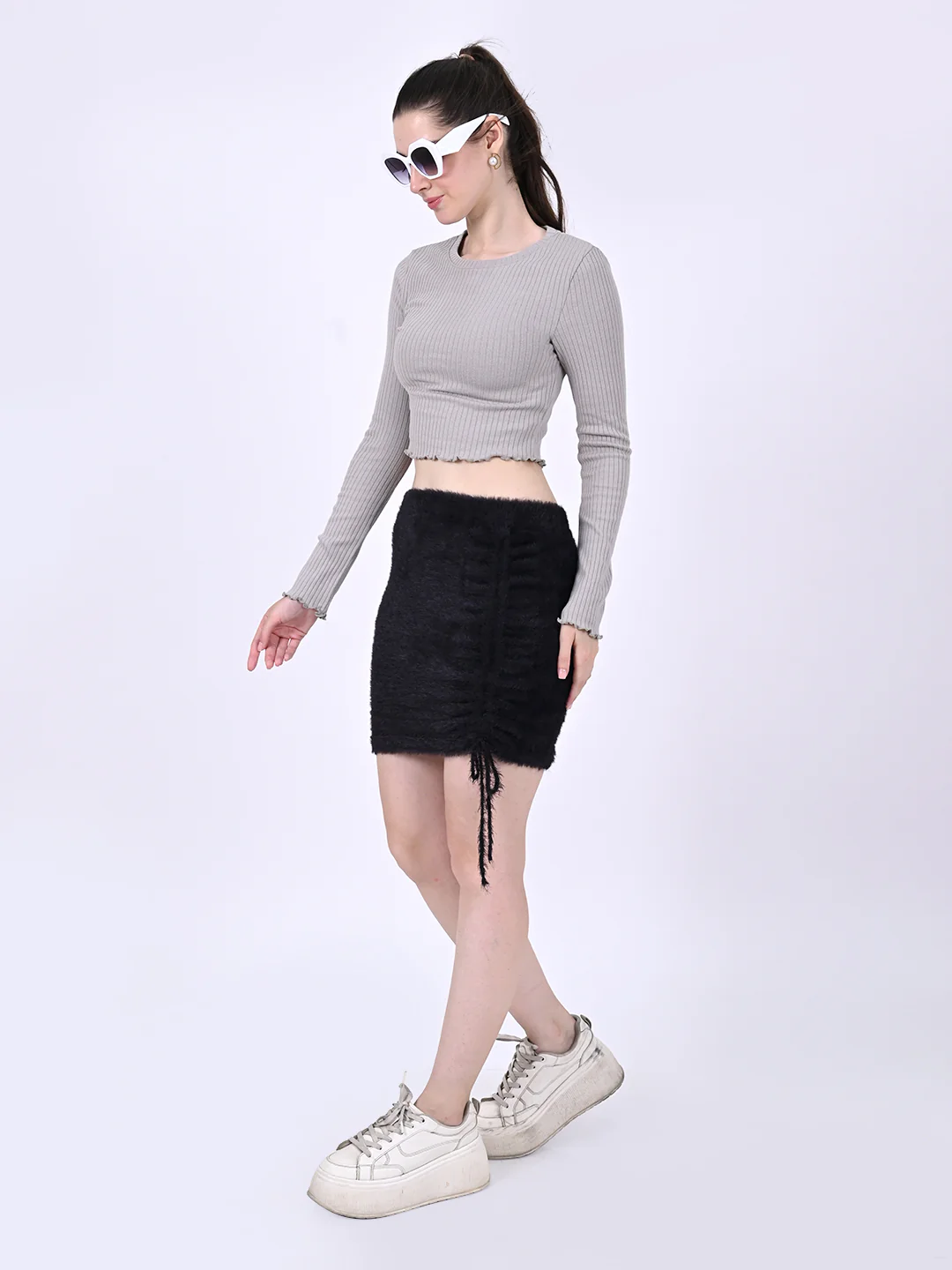 Women Grey Ribbed Crop Top - Image 2