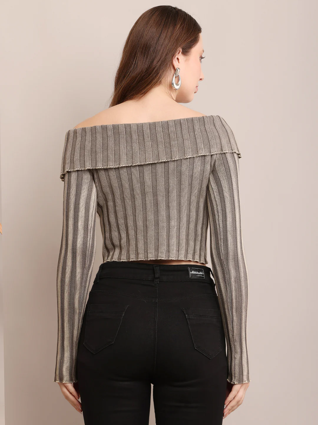 Women Cotton Off-Shoulder Smoke Grey Crop Top - Image 4