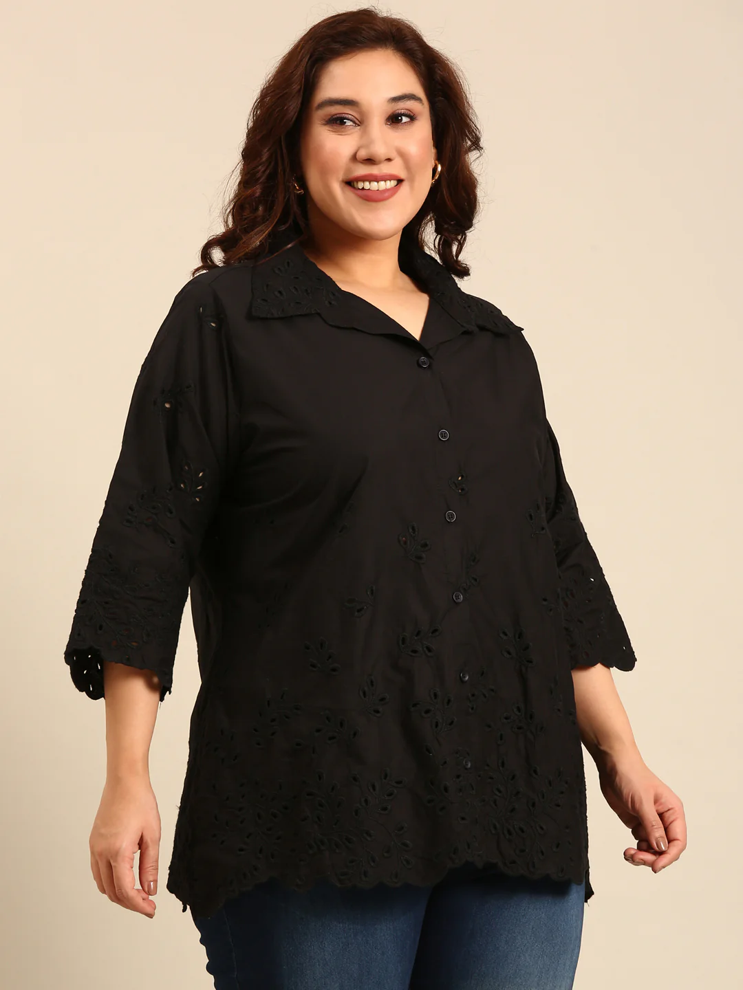 Women Black Embroidered Shirt - Image 5