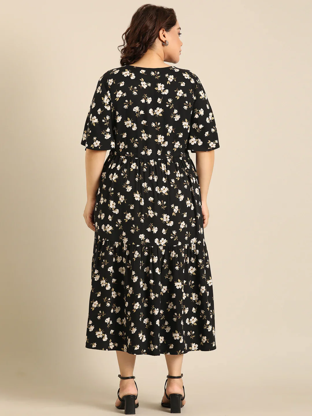 Women Black Floral Printed Dress - Image 4