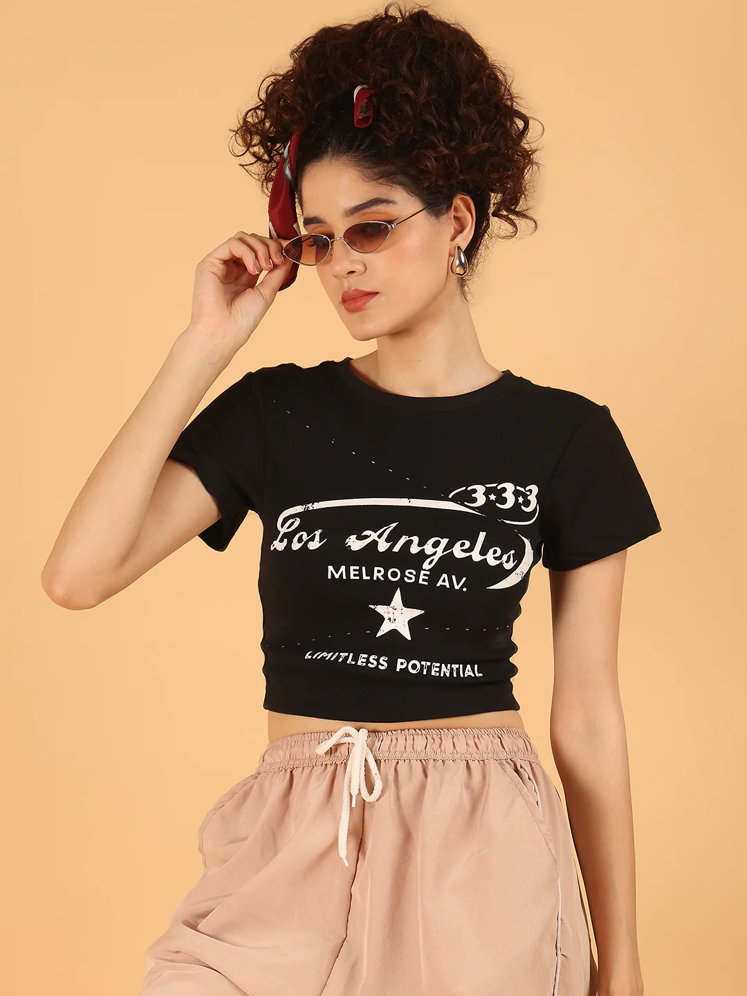 Women Black Graphic Los Angeles Crop Top - Image 3