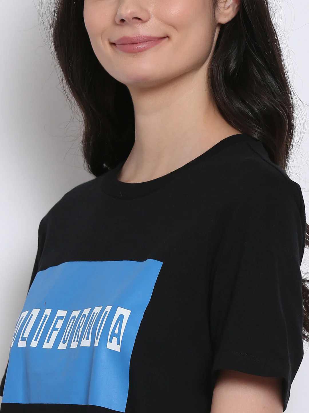 Women Black Graphic Tee - Image 6