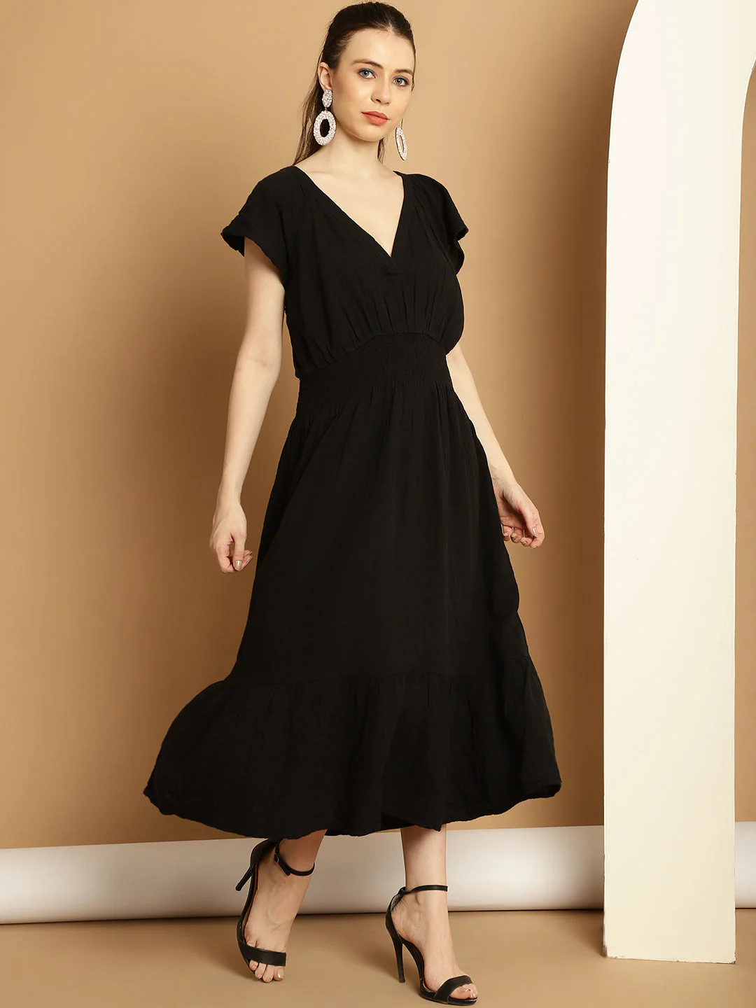 Women Black Pocket Dress - Image 4