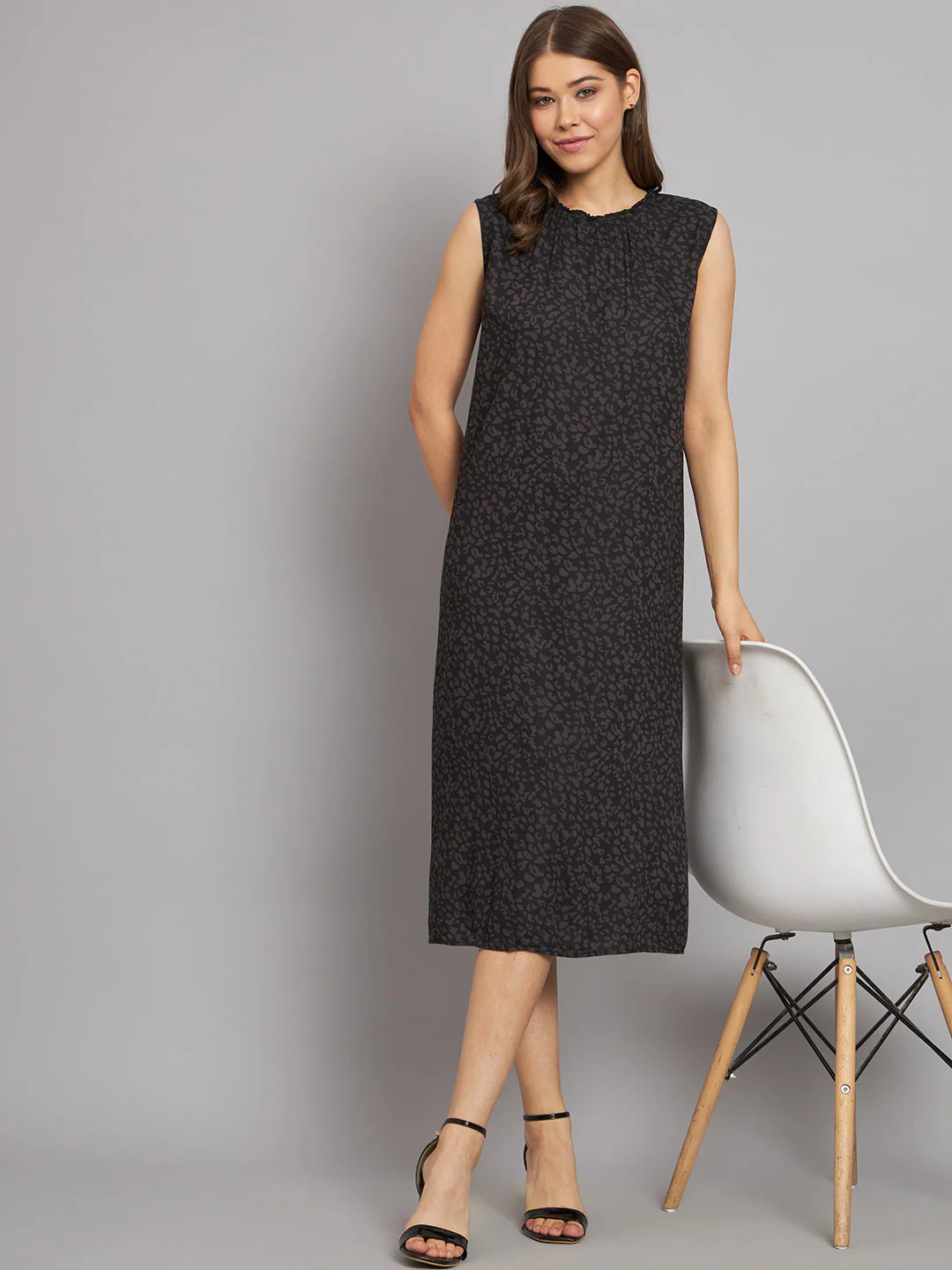 Women Black Printed Dress - Image 6