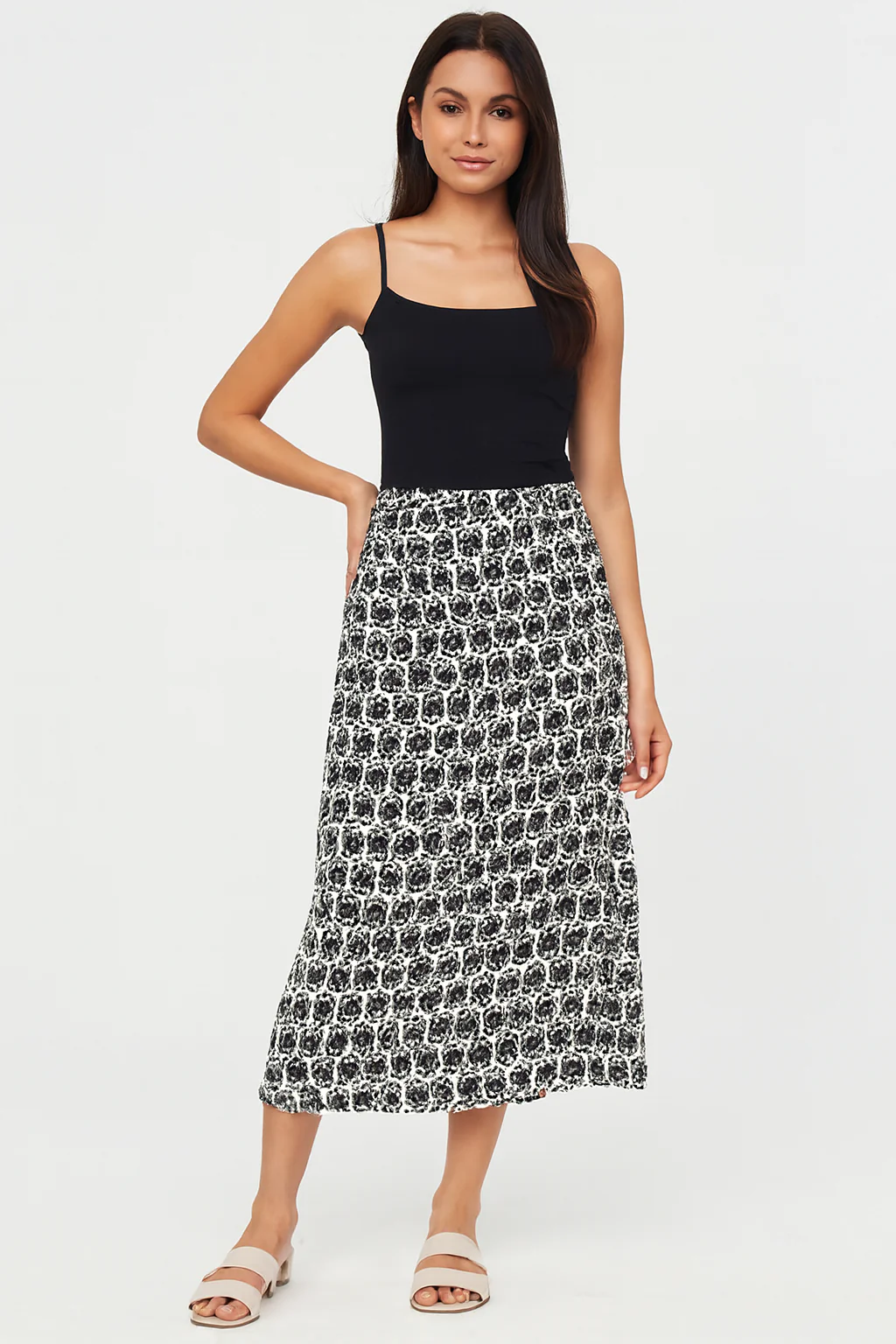 Women Black Printed Midi Skirt With Side Slit - Image 4