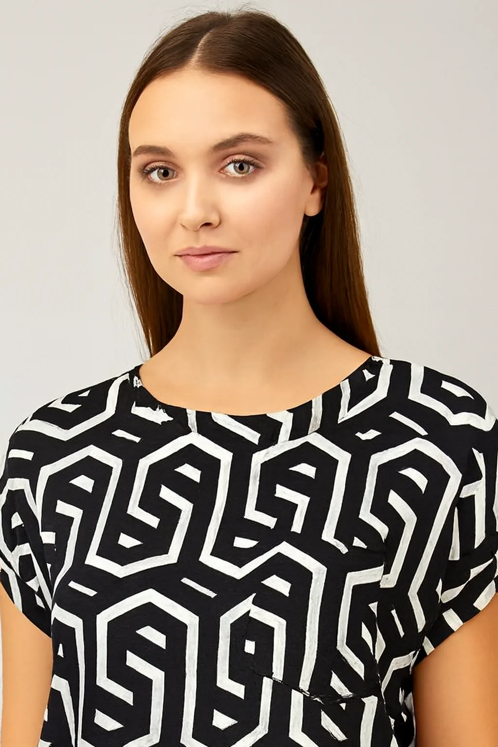 Women Black Printed Regular Fit Top - Image 3