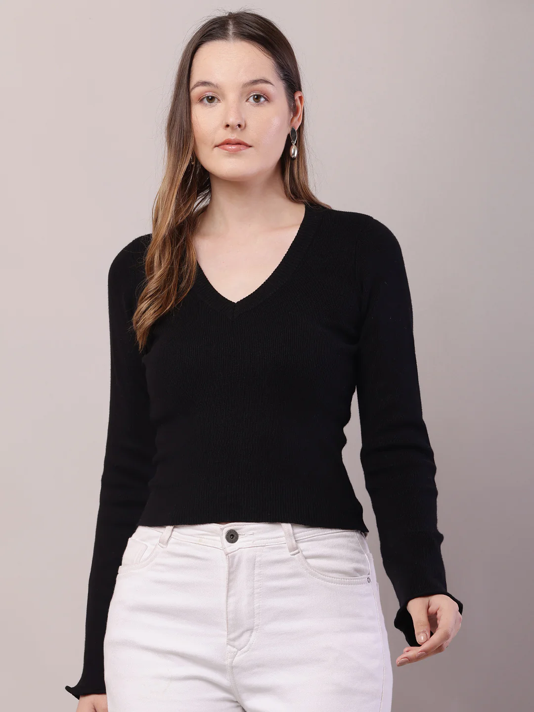 Women Black Viscose Full Sleeve V-Neck Sweater