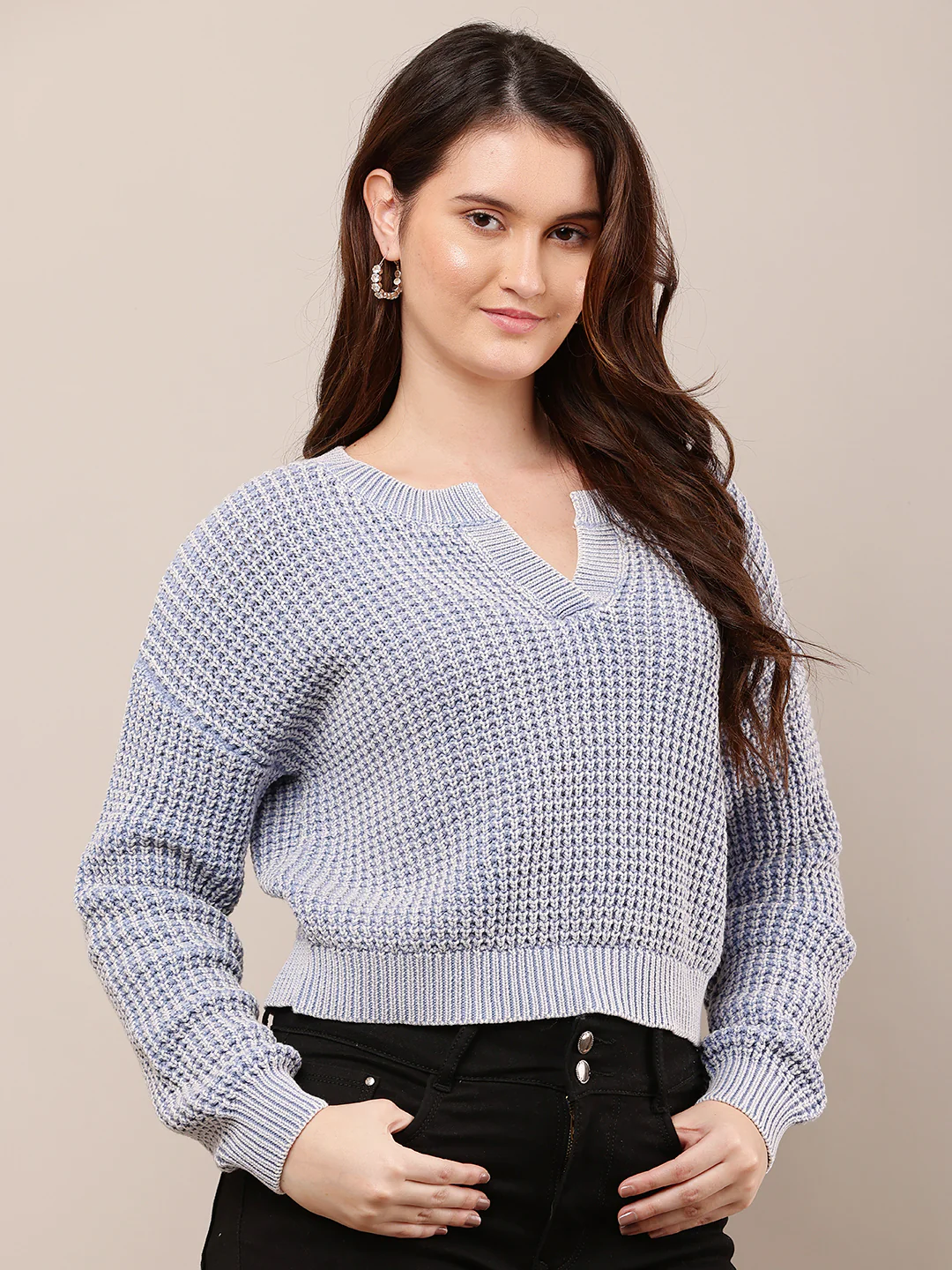 Women Blue V-Neck Baggy Knitted Sweater - Image 2