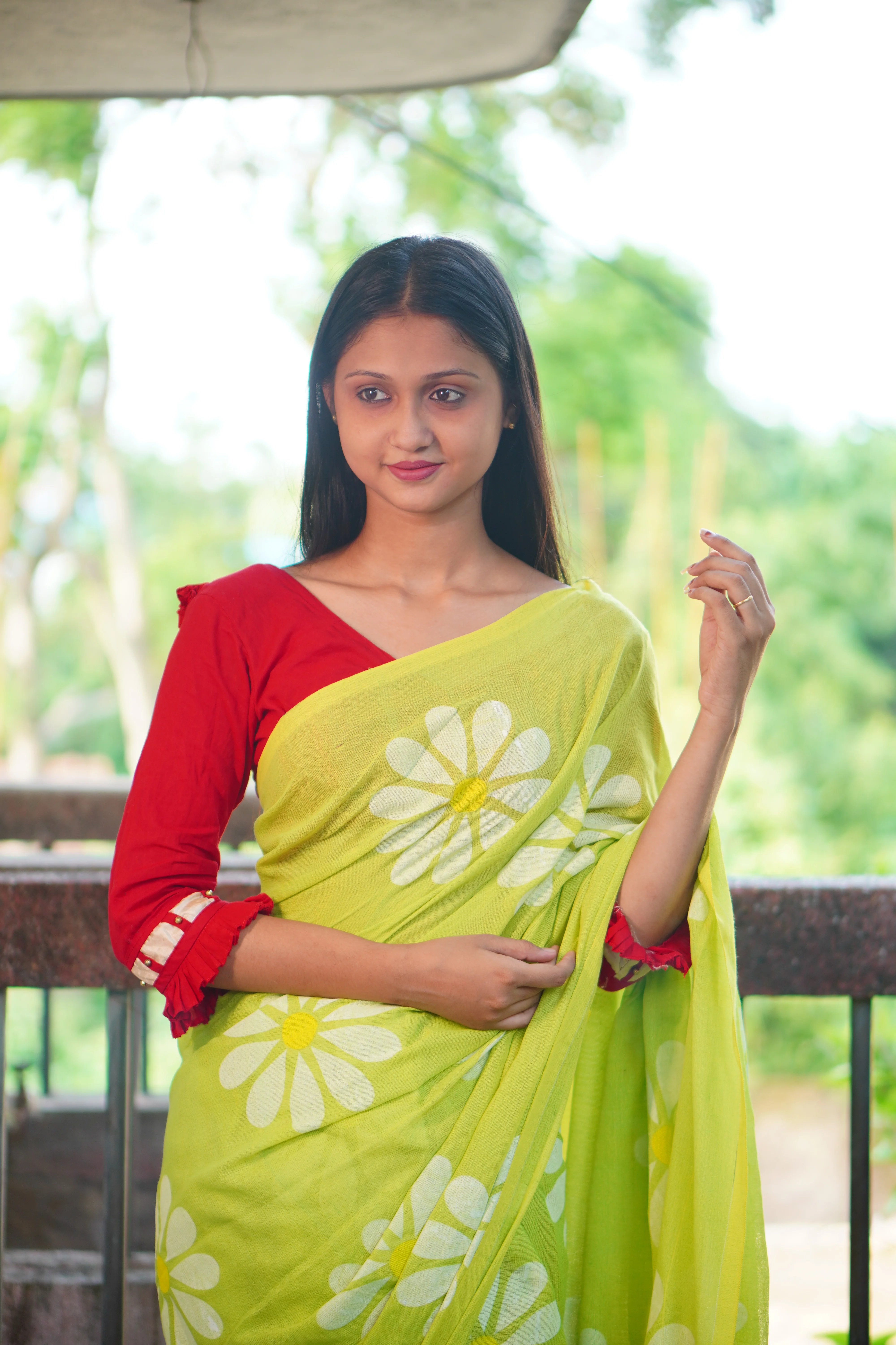 Women Cotton Floral Design Saree