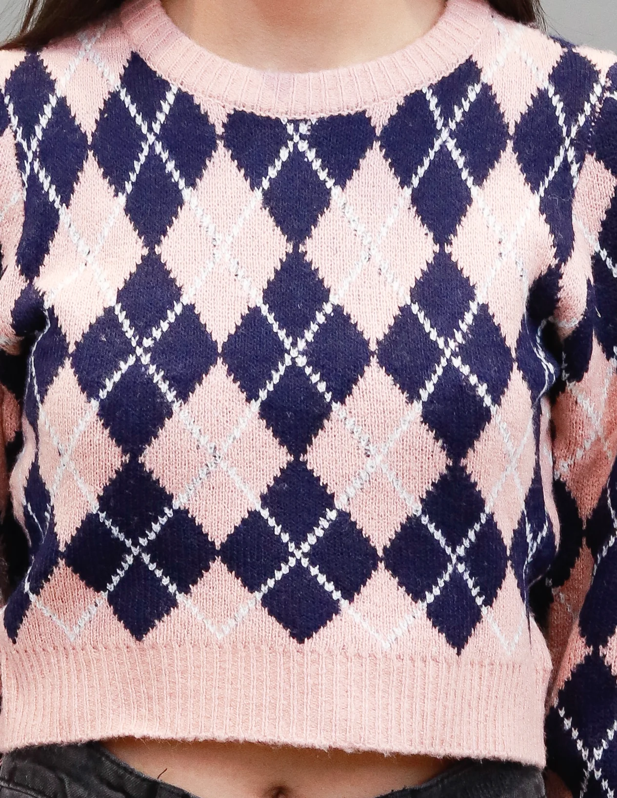 Women Dark Pink Checkered Sweater - Image 4