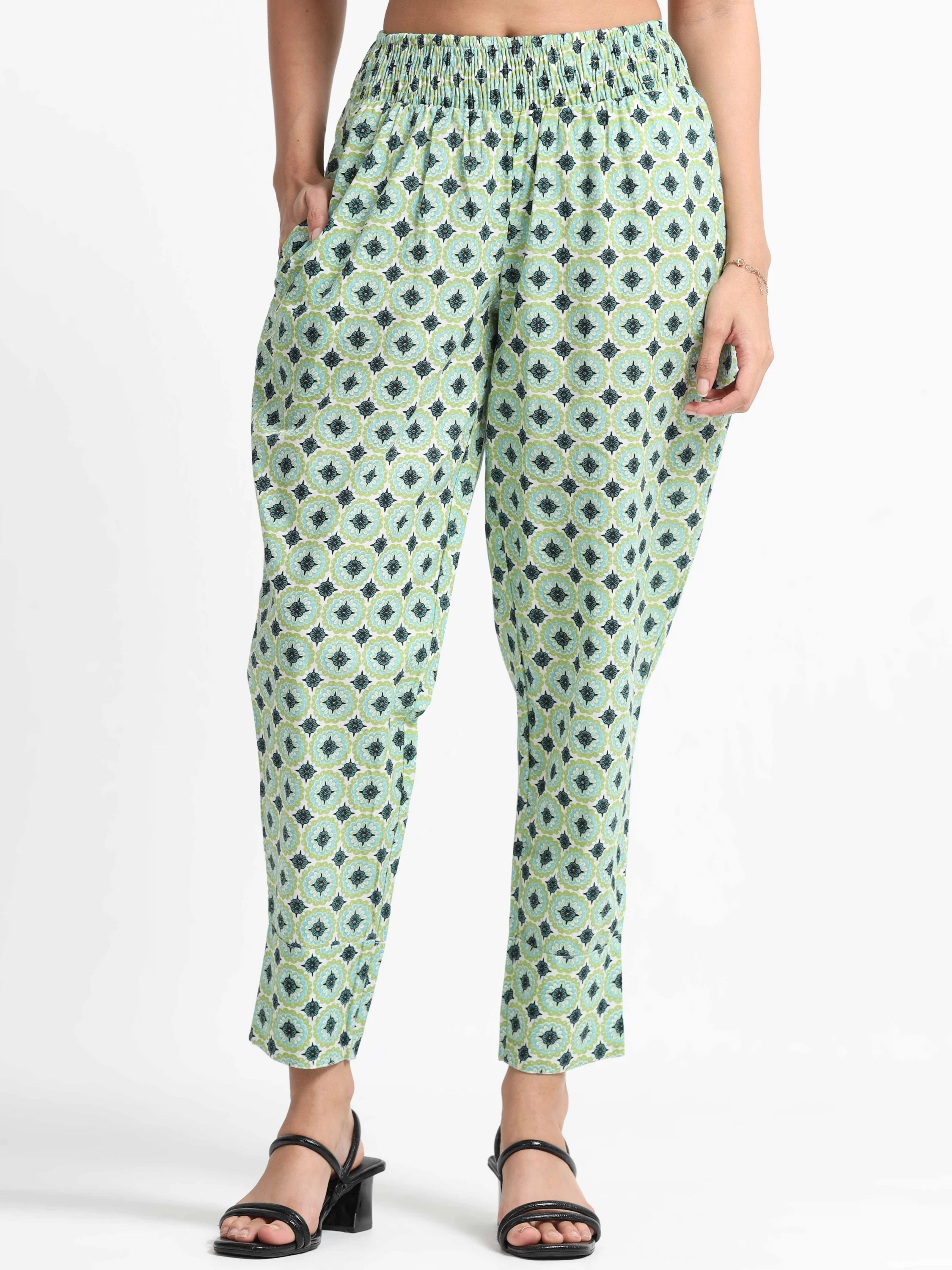 Women Floral Printed Relaxed Pants