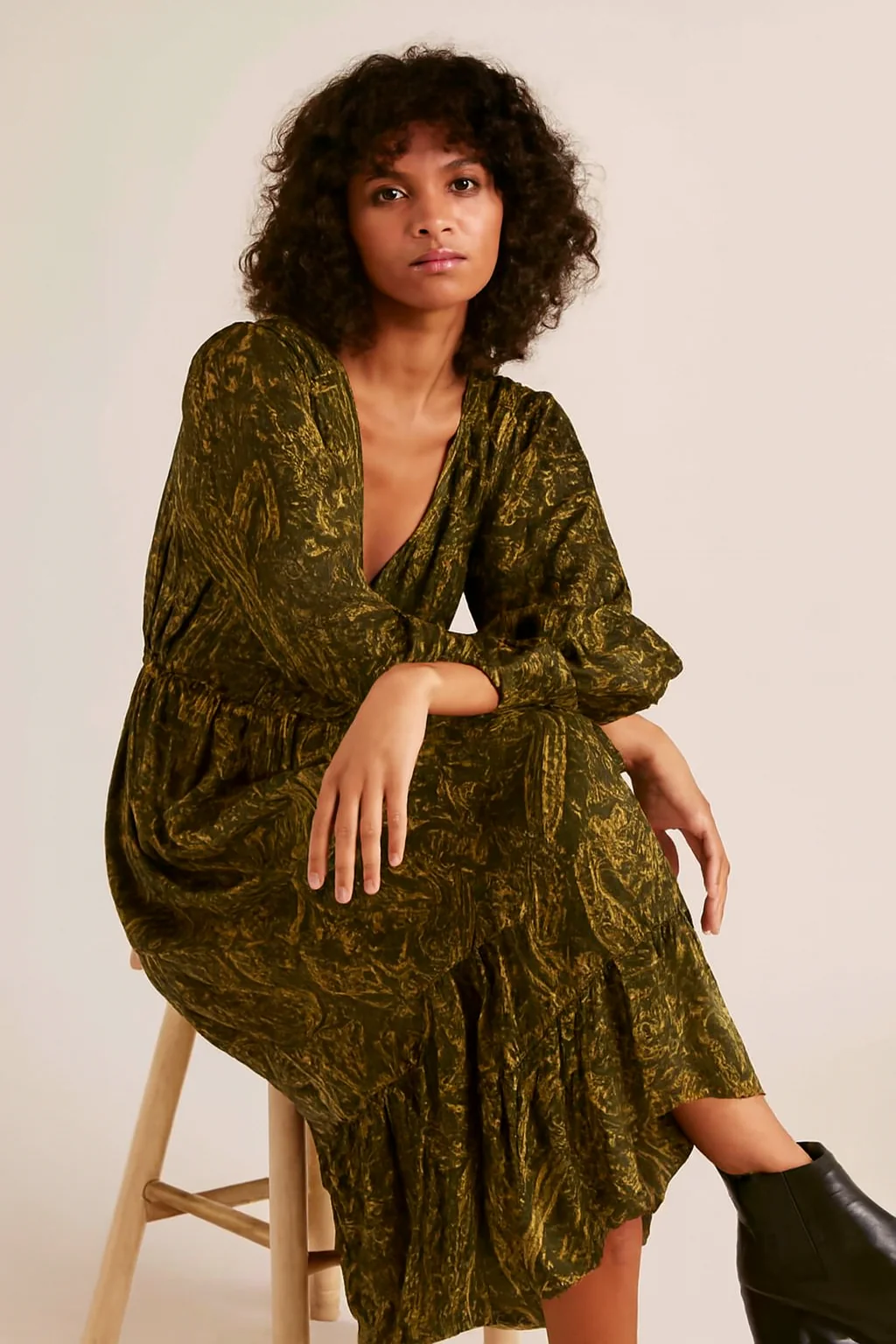 Women Green Printed Maxi Dress - Image 4