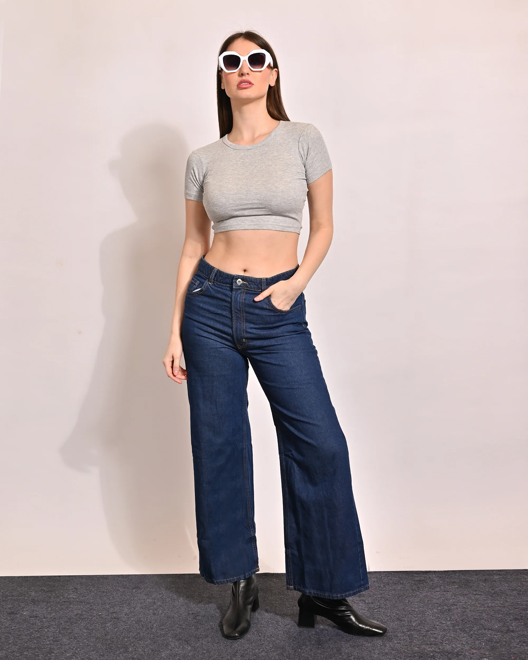 Women Grey Round Neck Top - Image 3