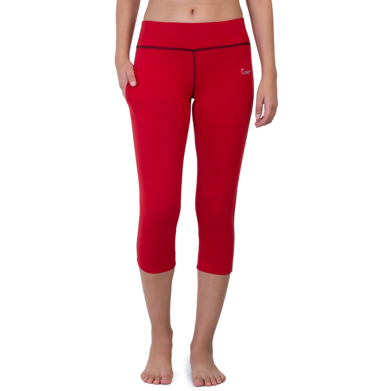 Women Maroon 3/4th Length Capri