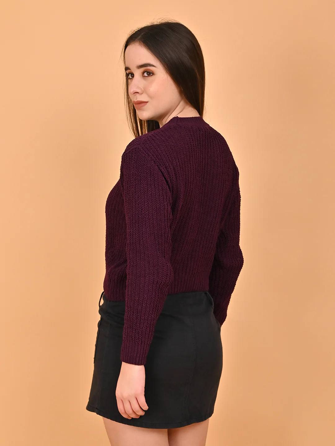 Women Maroon Round Neck Sweater - Image 4