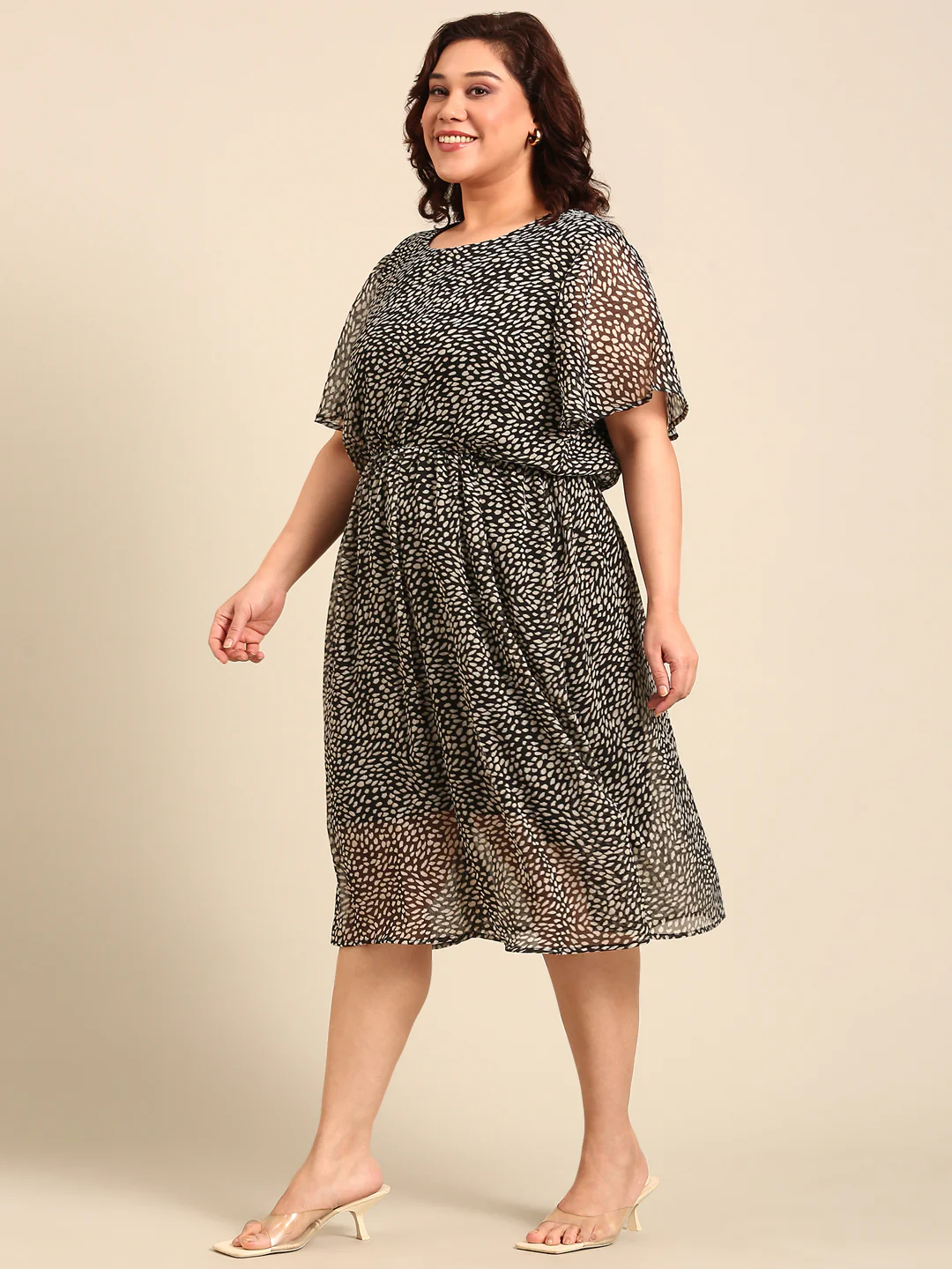 Women Plus Black and White Dot Printed Dress - Image 4