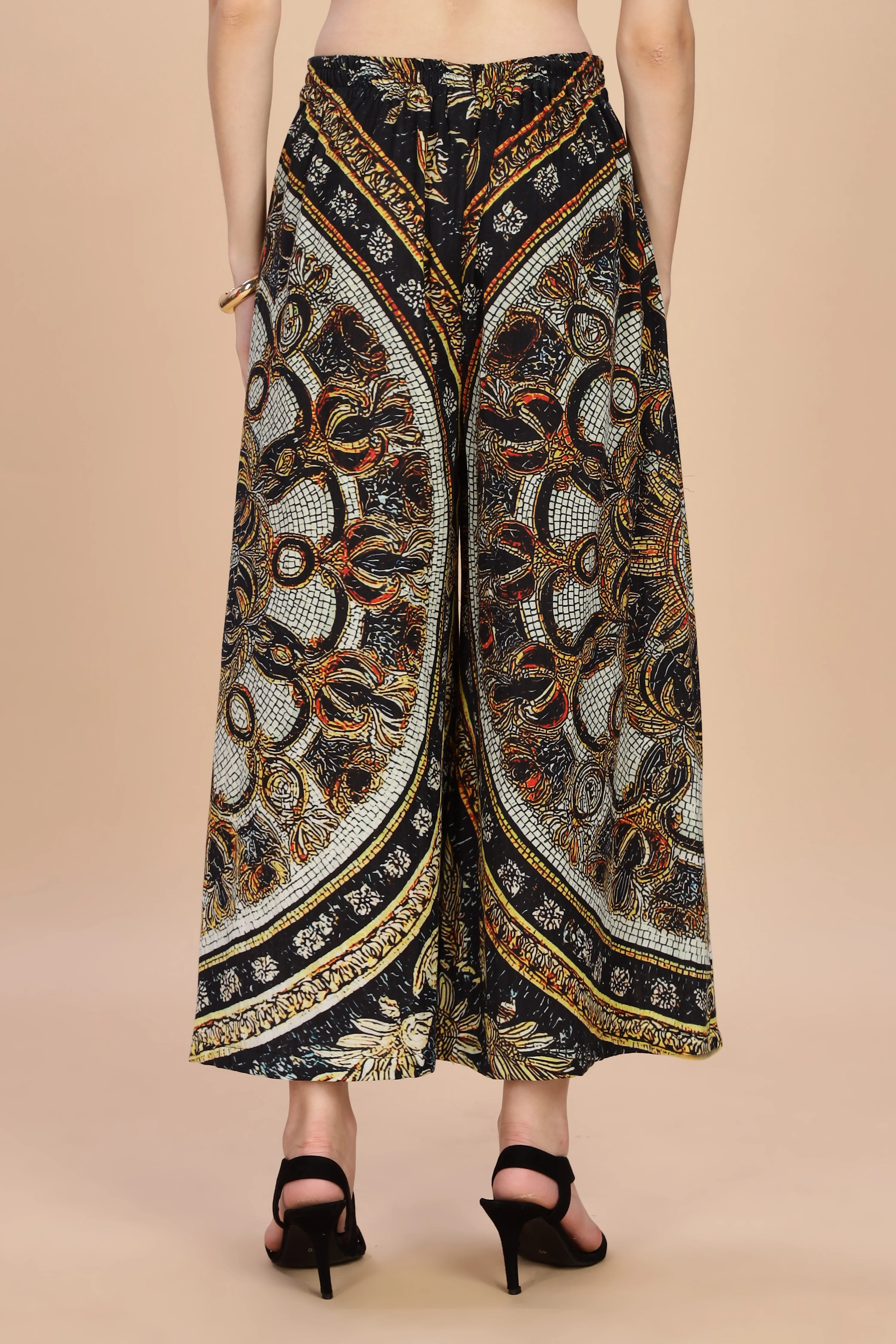 Women Topaz Flared Gauge Cotton Pant - Image 3