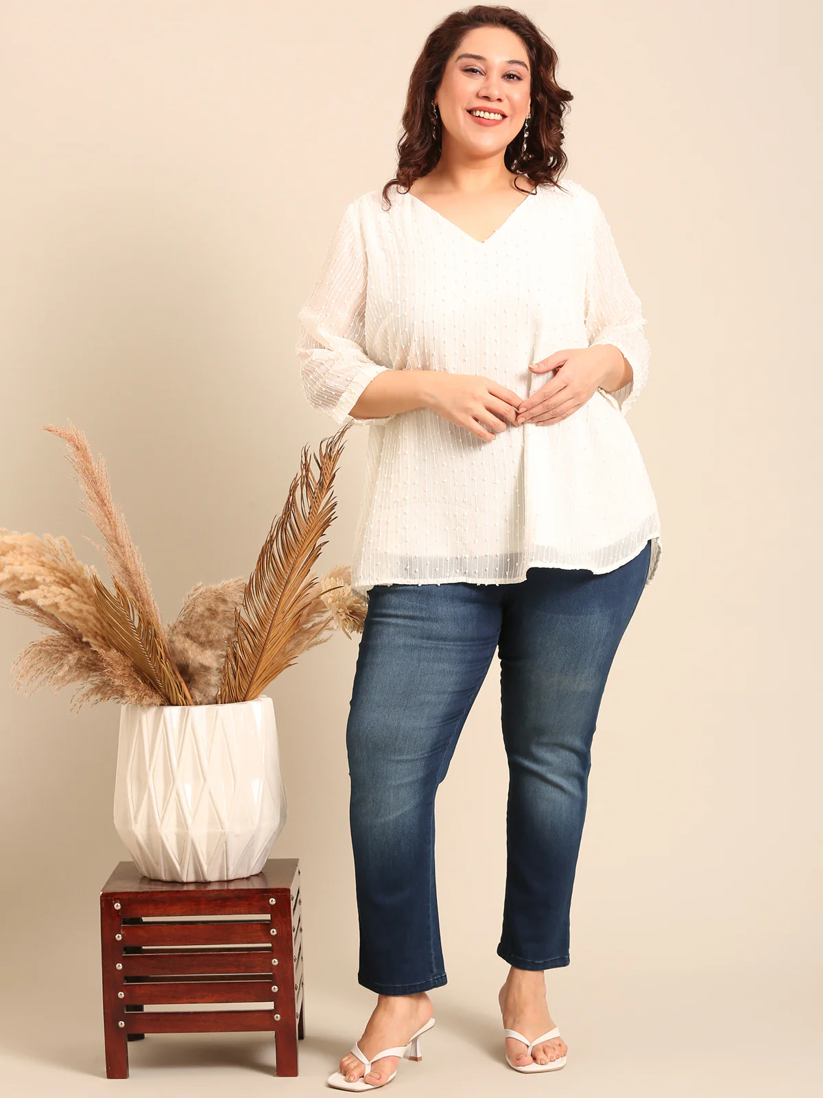 Women White Embroidered Top - Image 6