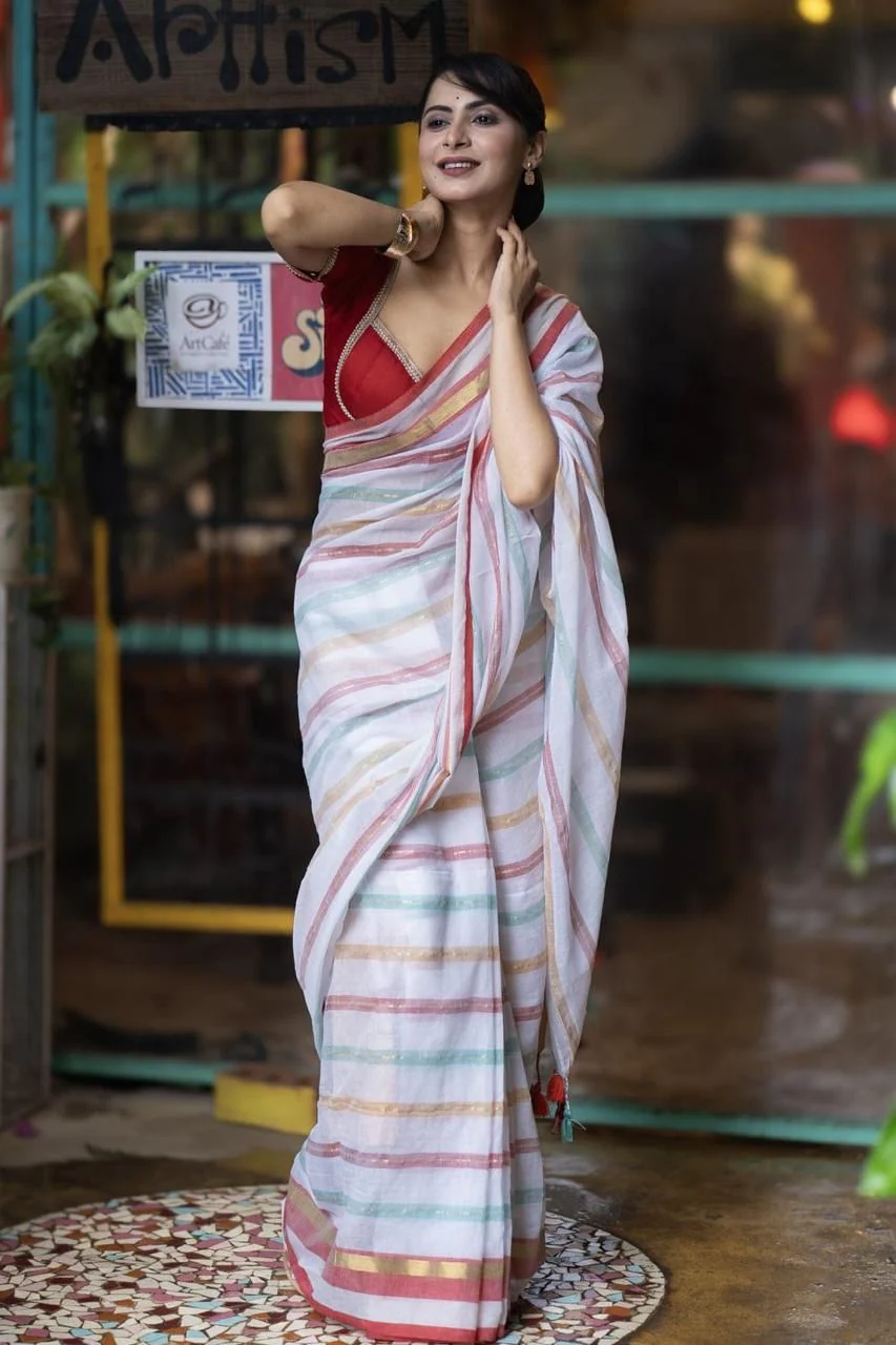 Women White Mul Cotton Stripes Saree
