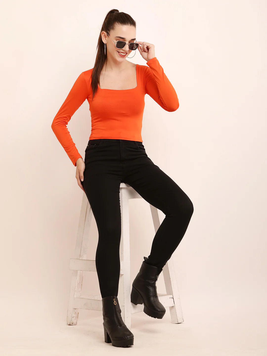 Women Wpmen Square Neck Solid Crop Top