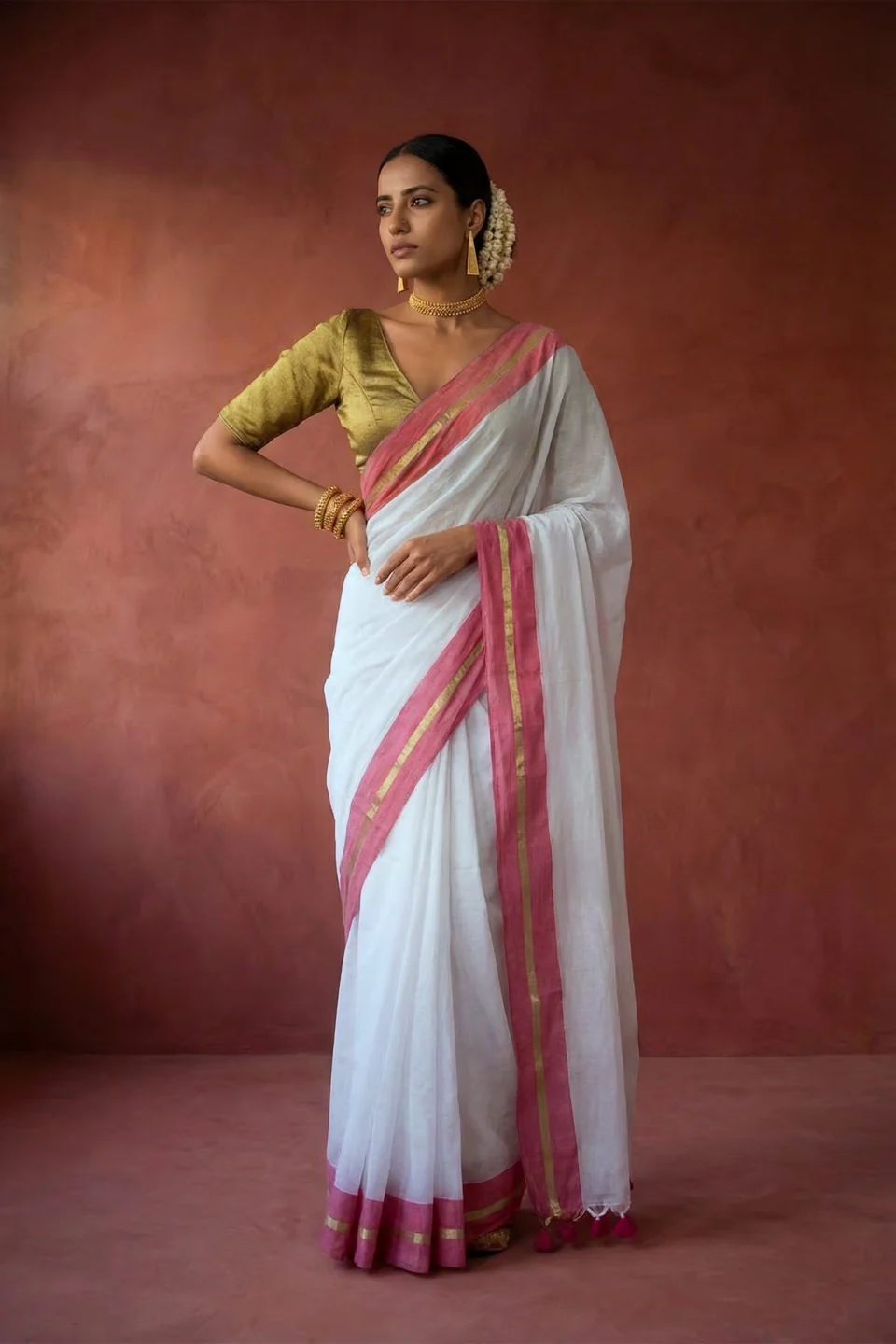 Yashwika White Handwoven Cotton Saree - Image 3